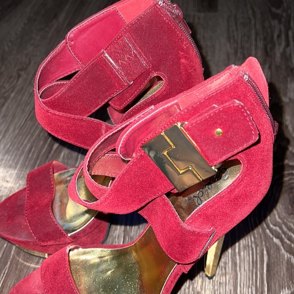 Qupid Platform Heels - Picture 3 of 11